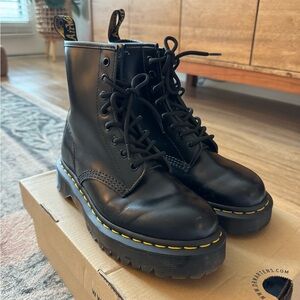 Dr. Martens 1460 Bex boots